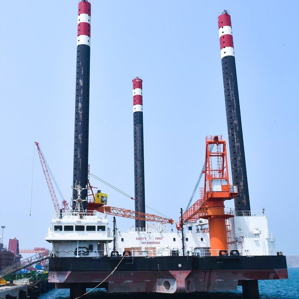 Jack-Up Barge